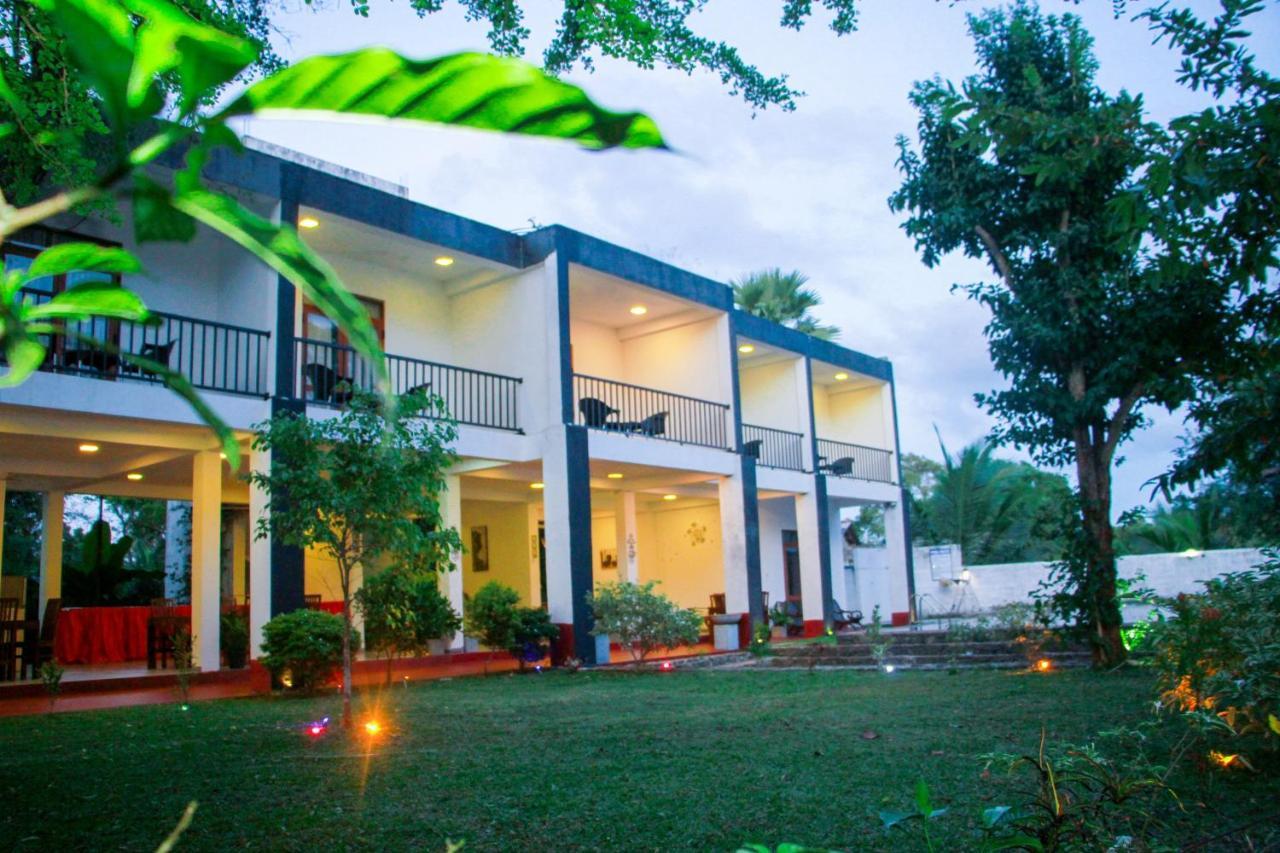 Amelia 4* Sigiriya