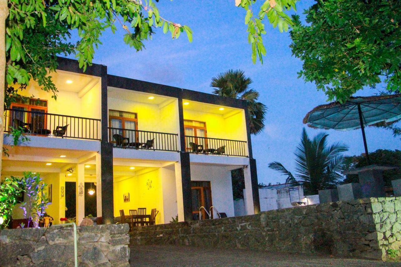 Amelia Hotel